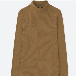 2/$30 GRAY BLENDED UNIQLO HIGH NECK RIBBED TOP